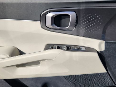 New 2026 Kia Sorento S image 6