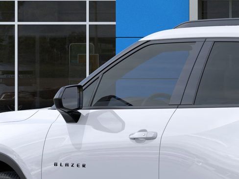 New 2025 Chevrolet Blazer LT w/ Convenience Package image 12