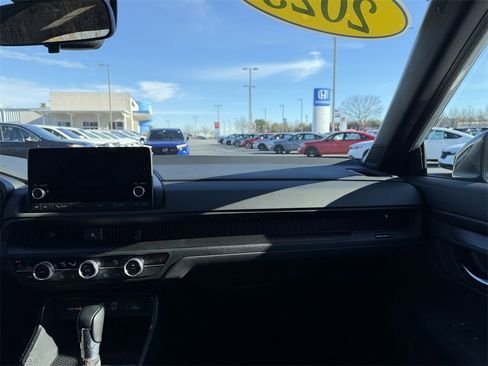 Used 2025 Honda CR-V Sport image 22