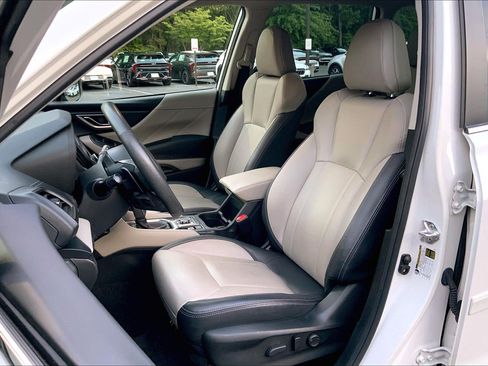 Used 2023 Subaru Forester Limited AWD/4WD image 26