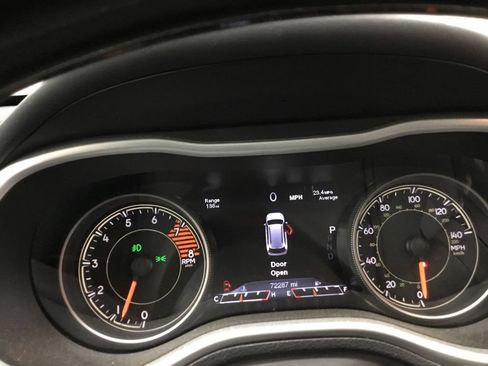 Used 2018 Jeep Cherokee Overland AWD/4WD image 36