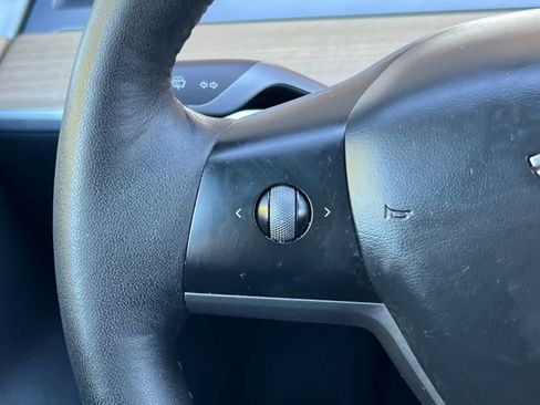Used 2023 Tesla Model 3 Standard Range RWD image 24