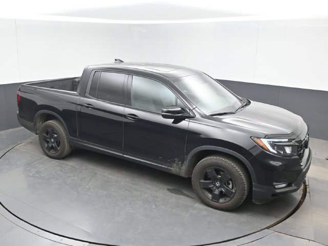Used 2025 Honda Ridgeline Black Edition image 1