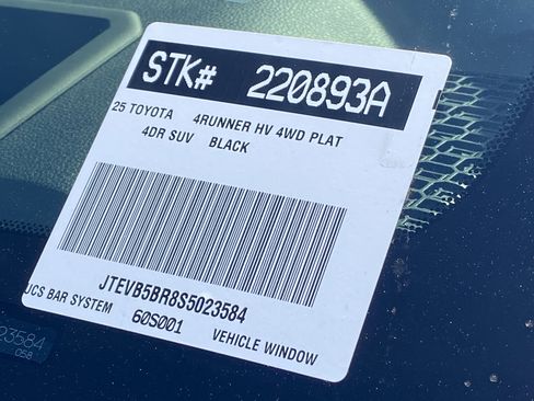 Certified 2025 Toyota 4Runner 4WD image 34