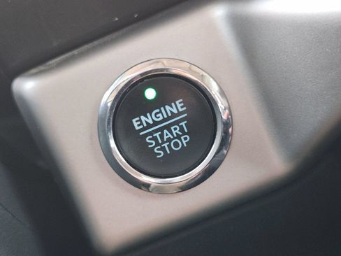 Used 2023 Ford Expedition XLT RWD image 22