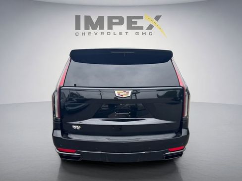 Used 2023 Cadillac Escalade ESV Sport w/ Touring Package AWD/4WD image 4