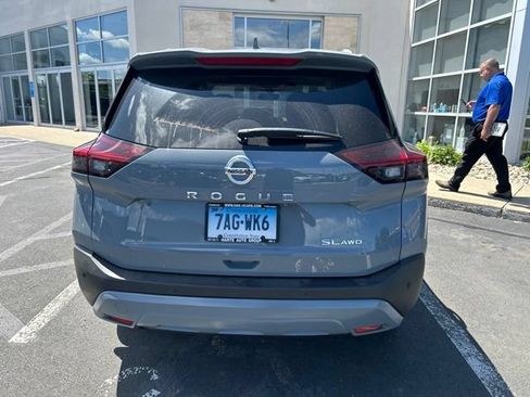 Used 2021 Nissan Rogue SL w/ Premium Package AWD/4WD image 4