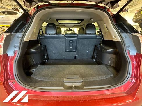 Used 2015 Nissan Rogue SL w/ SL Premium Package AWD/4WD image 29