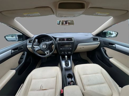 Used 2013 Volkswagen Jetta SE FWD image 26