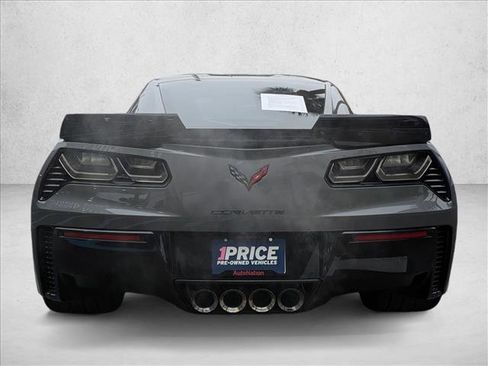 Used 2015 Chevrolet Corvette Z06 w/ 3LZ Preferred Equipment Group image 6
