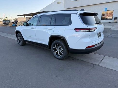 New 2025 Jeep Grand Cherokee L Limited w/ Trailer Tow Package image 4