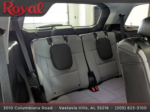 Used 2021 Ford Explorer XLT w/ Equipment Group 202A image 11