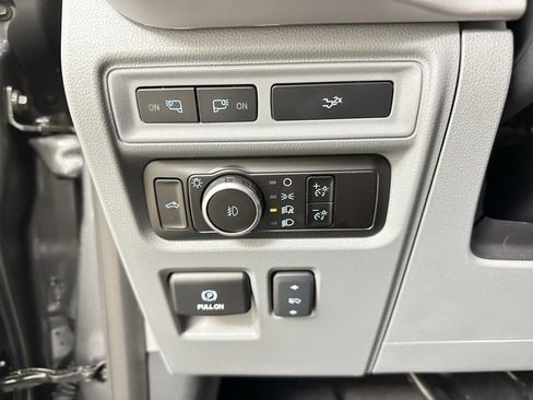 New 2023 Ford F150 XLT image 12