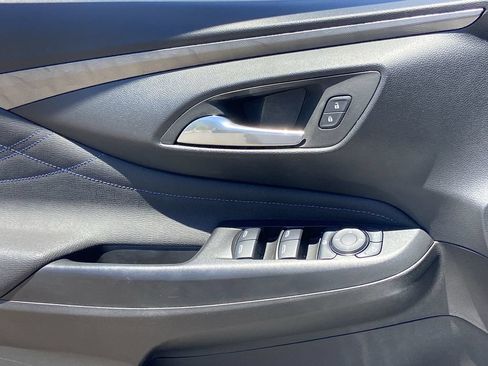 Used 2024 Buick Envista Sport Touring w/ Convenience I Package FWD image 19