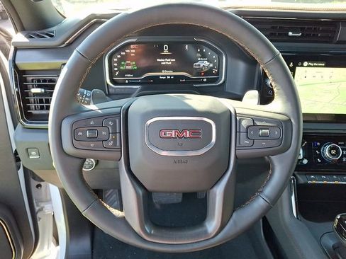 Used 2025 GMC Sierra 1500 AT4 image 15