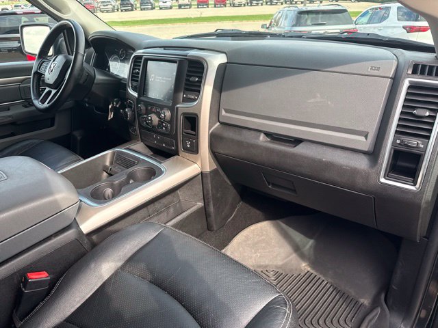 Used 2018 RAM 1500 Classic SLT w/ SLT Plus D←cor Group AWD/4WD image 31