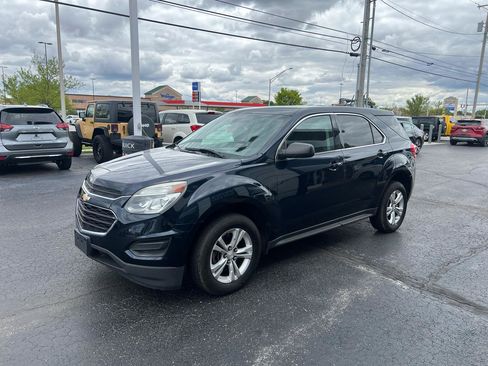 Used 2016 Chevrolet Equinox LS FWD image 2