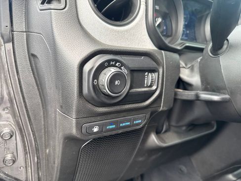 Used 2025 Jeep Wrangler Unlimited Sport S 4xe AWD/4WD image 13