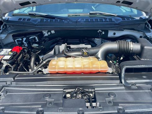 Used 2018 Ford F150 XL w/ Equipment Group 101A Mid RWD image 9