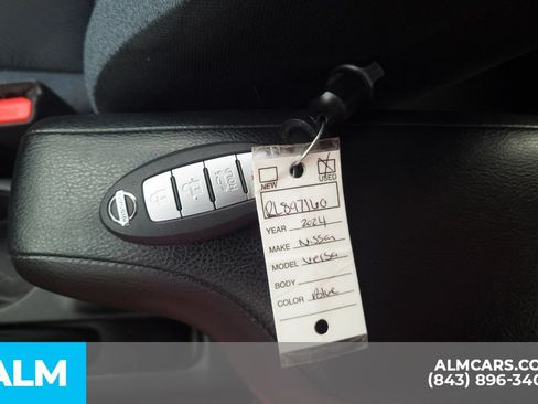 Used 2024 Nissan Versa SV FWD image 35