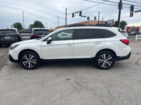 Used 2019 Subaru Outback 2.5i Limited AWD/4WD image 2