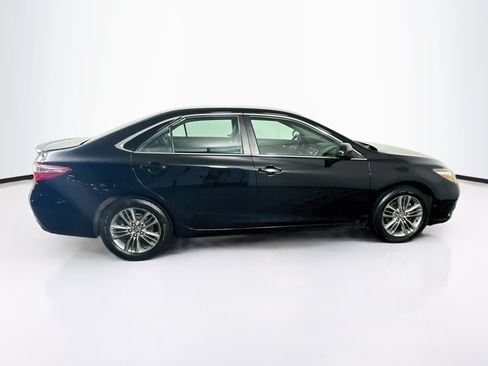 Used 2017 Toyota Camry SE FWD image 10