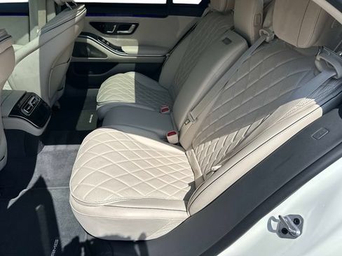 Certified 2023 Mercedes-Benz S 580 4MATIC Sedan image 11