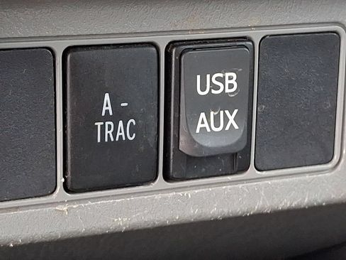 Used 2013 Toyota Tacoma 4x4 Access Cab V6 w/ TRD Off-Road Pkg image 26