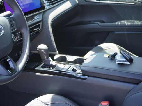 Used 2026 Toyota Camry XLE FWD image 20