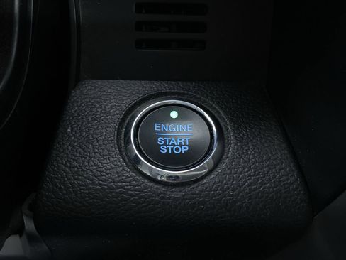 Used 2020 Ford F250 Lariat w/ Lariat Ultimate Package image 9