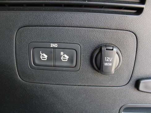 Certified 2025 Kia Sorento S w/ Panoramic Sunroof Package FWD image 11