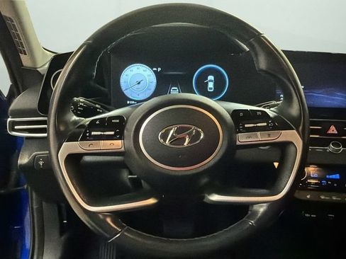 Used 2023 Hyundai Elantra SEL w/ Convenience Package FWD image 12