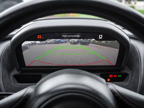 Used 2018 McLaren 720S Luxury RWD image 33