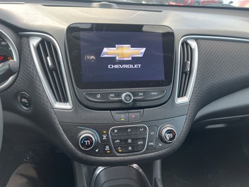 Used 2023 Chevrolet Malibu LT image 10