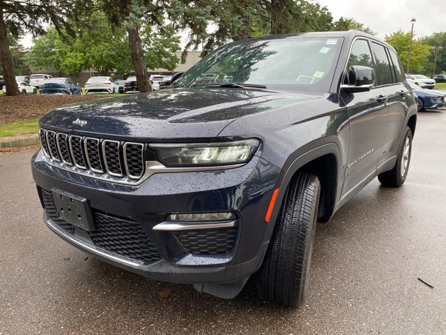 Used 2023 Jeep Grand Cherokee Limited AWD/4WD image 7