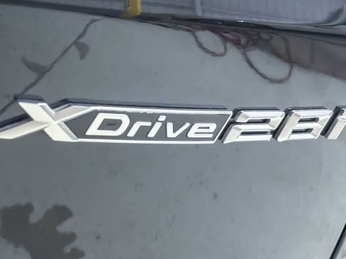 Used 2025 BMW X2 xDrive28i w/ M Sport Package AWD/4WD image 27
