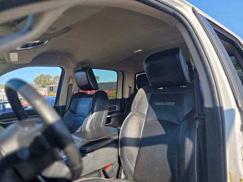 Used 2019 RAM 2500 Laramie AWD/4WD image 14