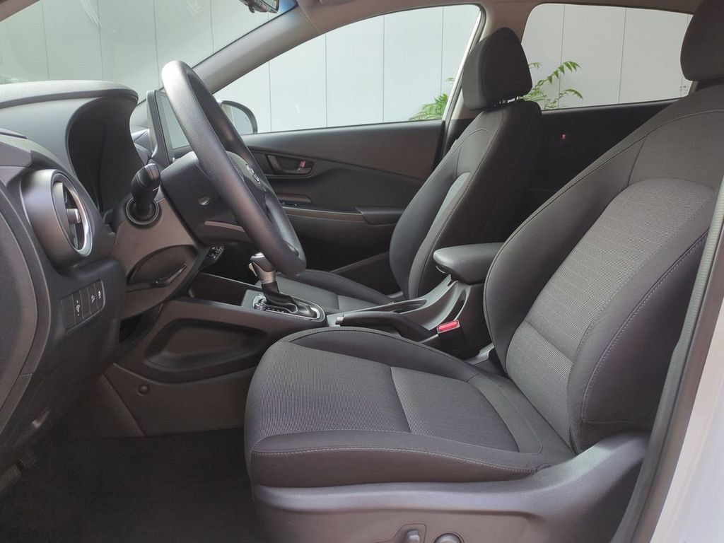 Used 2023 Hyundai Kona SEL AWD/4WD image 21