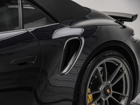 Used 2025 Porsche 911 Turbo S w/ Exterior Sport Package AWD/4WD image 41