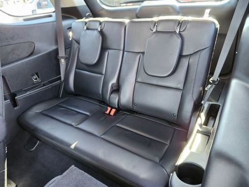 Used 2022 Ford Explorer XLT w/ Equipment Group 202A image 18