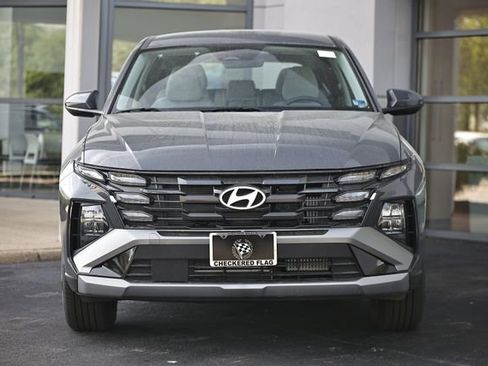 New 2026 Hyundai Tucson Blue SE AWD/4WD image 2