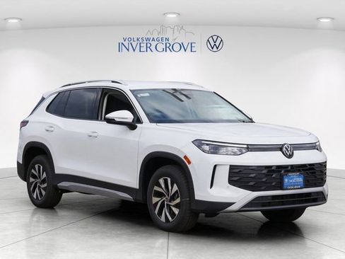 New 2025 Volkswagen Tiguan S AWD/4WD image 1
