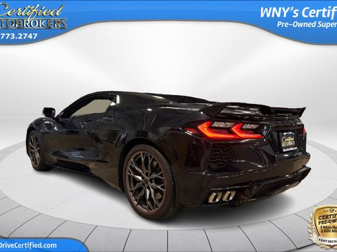 Used 2023 Chevrolet Corvette Stingray Premium Conv w/ Z51 Performance Package RWD image 9
