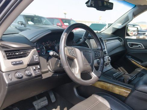 Used 2017 GMC Yukon XL Denali w/ Open Road Package AWD/4WD image 16