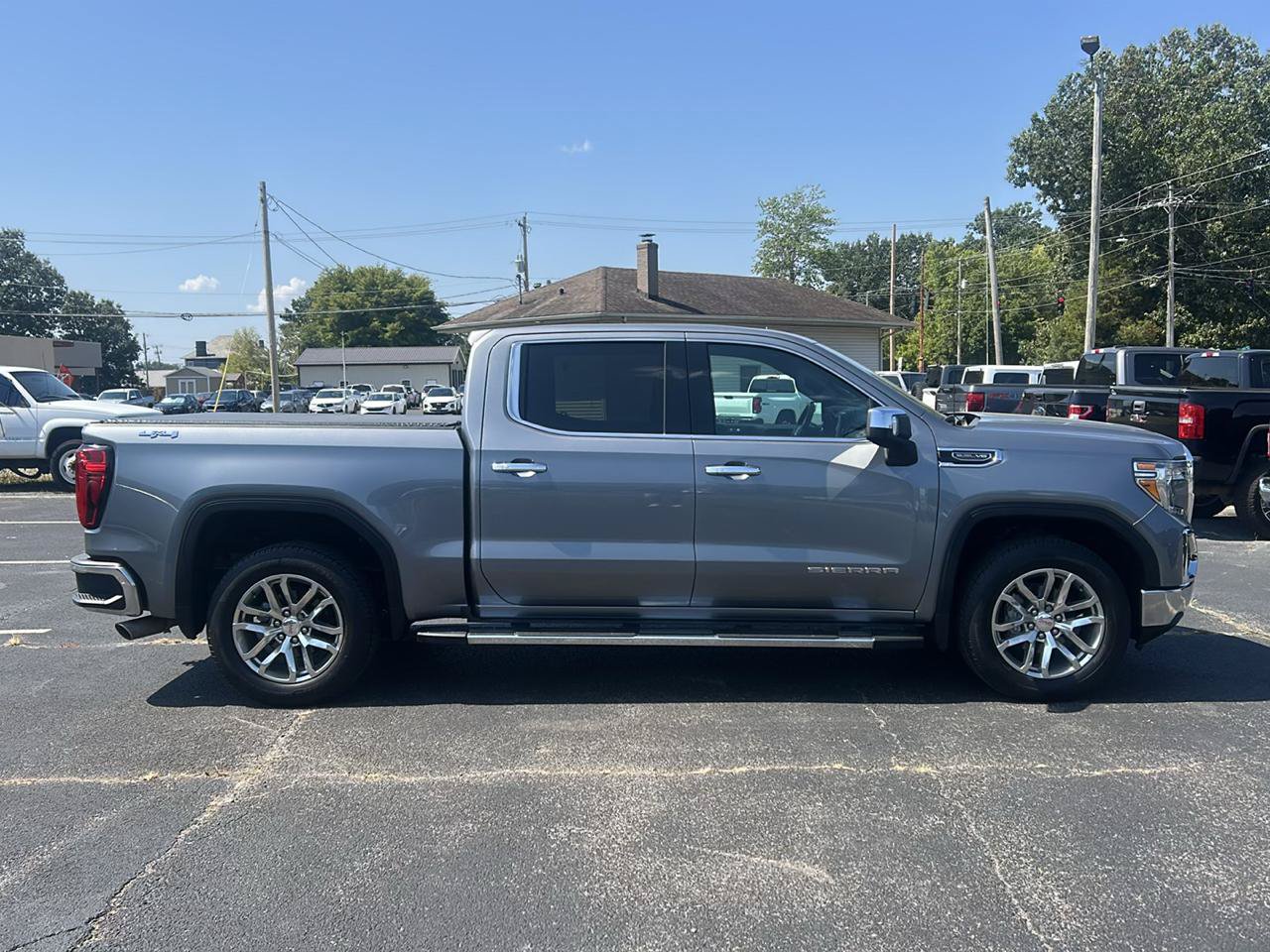 Used 2019 GMC Sierra 1500 SLT w/ SLT Premium Package AWD/4WD image 4