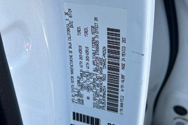 Certified 2024 Toyota Tacoma TRD Sport AWD/4WD image 32