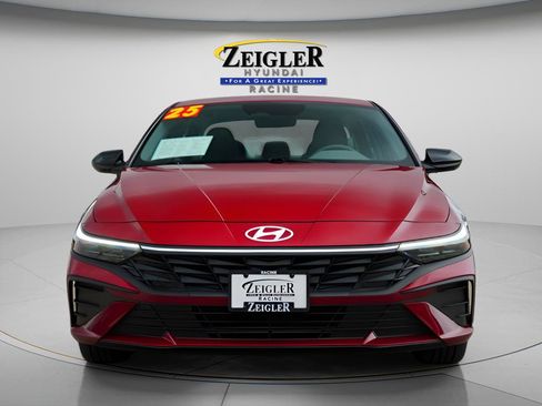 Certified 2025 Hyundai Elantra Sport FWD image 2