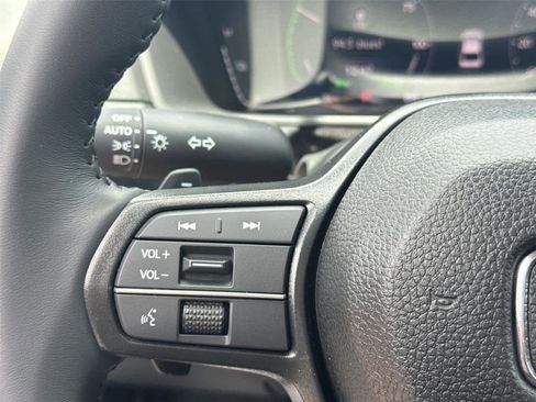 Used 2025 Honda Accord EX-L image 19