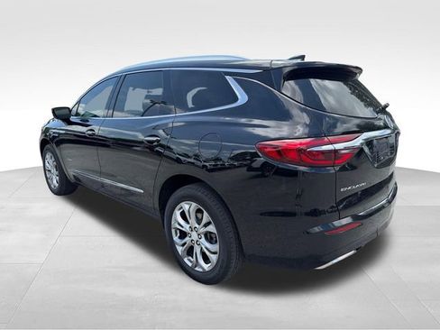 Used 2021 Buick Enclave Avenir w/ Avenir Technology Package FWD image 7