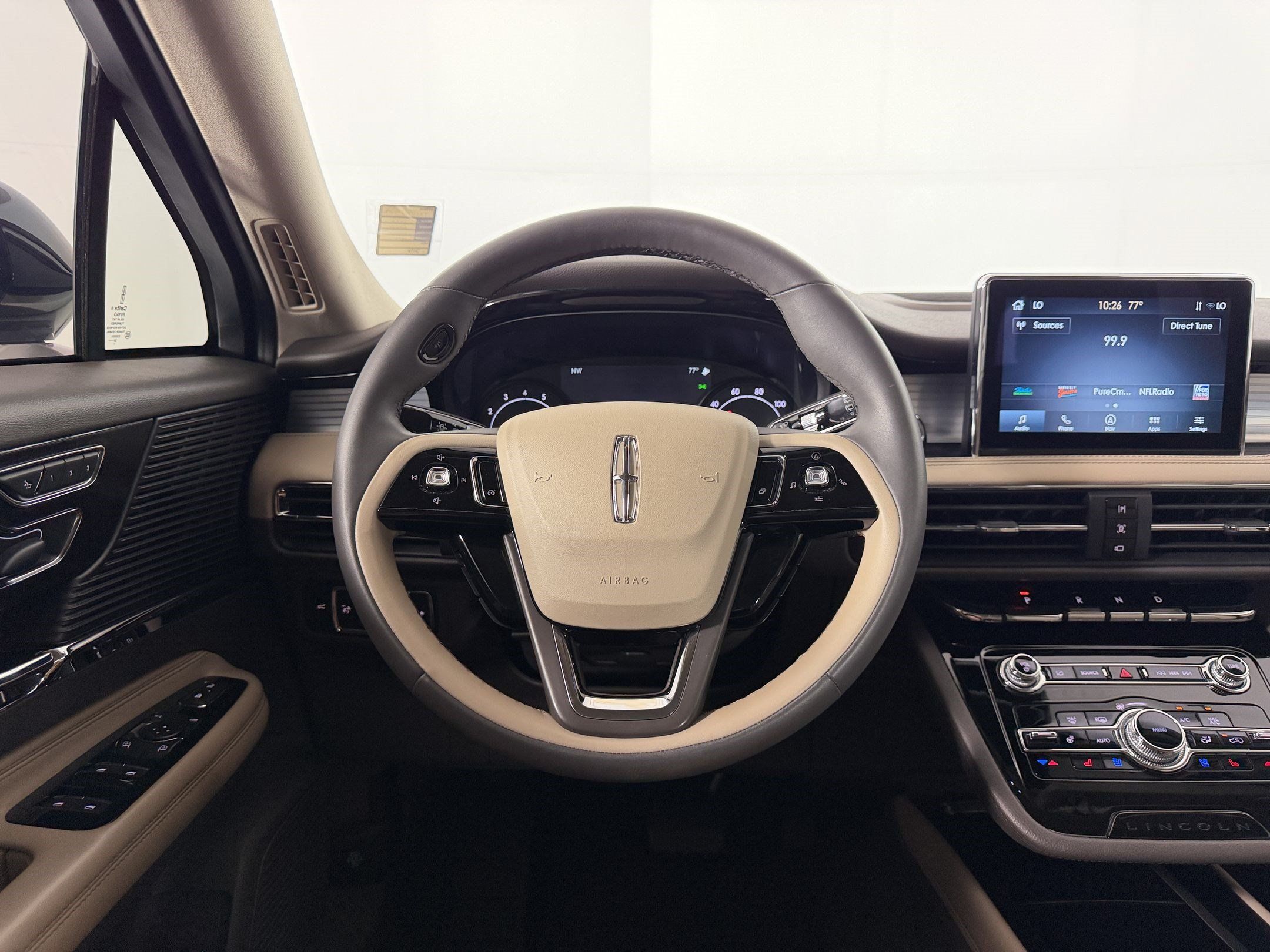 Used 2022 Lincoln Corsair FWD w/ Equipment Group 101A image 14